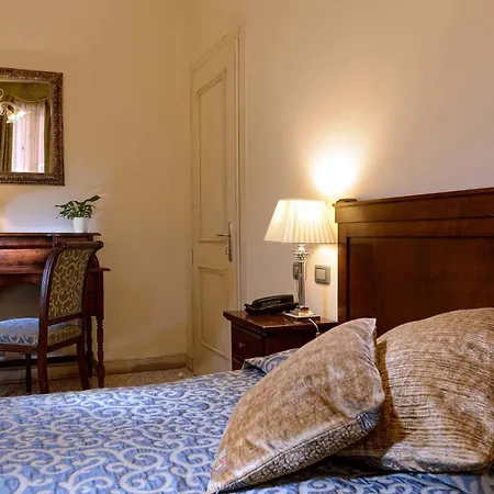 Hotel Dell'Opera-3